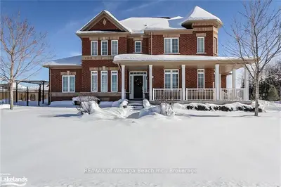 81 PEARL Street, Wasaga Beach, ON L9Z 0G8