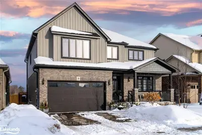 9 PORTLAND Street, Collingwood, ON L9Y 0W9