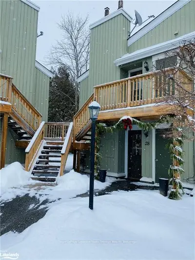 17 Dawson Drive 27, Collingwood, On L9y 5b4
