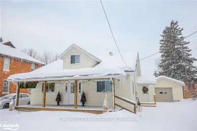 24 Maria Street, Penetanguishene, On L9m 1l5