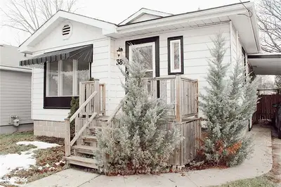 381 Hurontario Street, Collingwood, On L9y 2m7