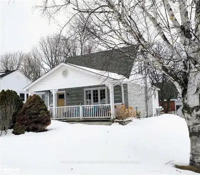746 Ottawa Street, Midland, On L4r 1c5