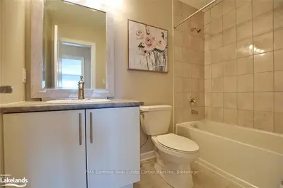 12 Spooner Crescent, Collingwood, On L9y 1t3