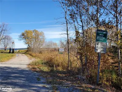 252 Woodlands Avenue, Tay, On L0k 1r0