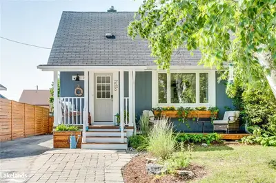 16 FAIR Street, Collingwood, ON L9Y 2H7