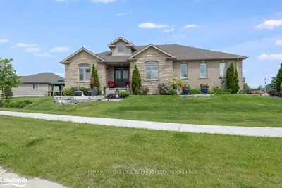 3922 Wood Avenue, Severn, On L3v 6h3