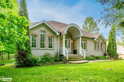 12 Mariposa Crescent, Oro-medonte, On L0l 1t0