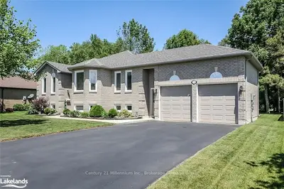 56 Fairway Crescent, Wasaga Beach, On L9z 1b8