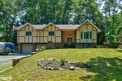 33 Wilhelm Street, Wasaga Beach, On L9z 1r1