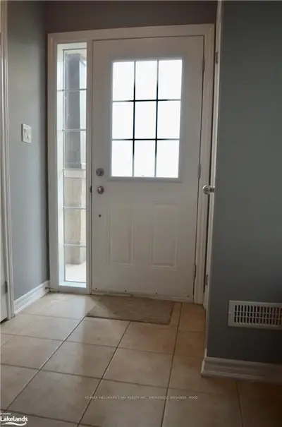 14 Arcadia Road, Wasaga Beach, On L9z 3c7