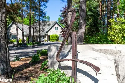 4 CRAIGLEITH Court, Collingwood, ON L9Y 4W5