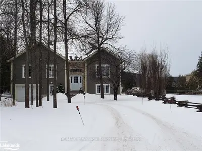17 Eva Crescent, Collingwood, On L9y 3z1