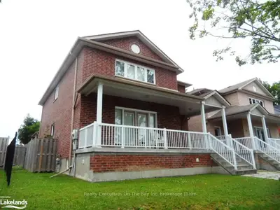 34 Robert Street W, Penetanguishene, On L9m 1n5