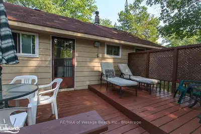 Detached in Wasaga Beach