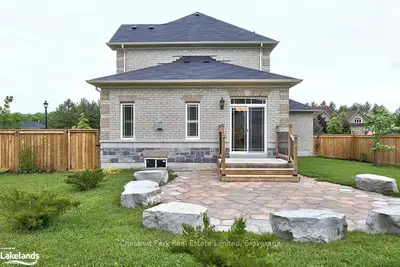 85 Pearl Street, Wasaga Beach, On L9z 1j6