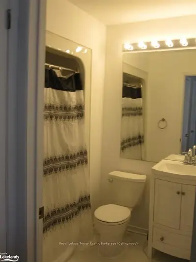 55 Trott Boulevard 136, Collingwood, On L9y 5b8