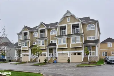 2 Cranberry Quay, Collingwood, On L9y 5c2