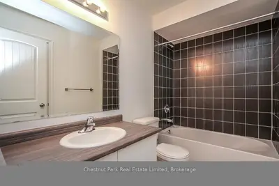 4 Robertson Street, Collingwood, On L9y 0x1