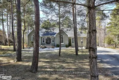 6 Georgian Court, Collingwood, On L9y 4w5
