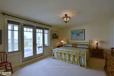 40 Trott Boulevard 704, Collingwood, On L9y 5k5