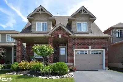 15 Clark Street, Collingwood, On L9y 0h9