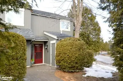 133 Fairway Crescent 49, Collingwood, On L9y 5b4
