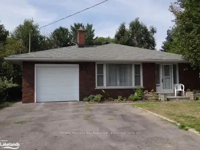 528 King Street, Midland, On L4r 4p3