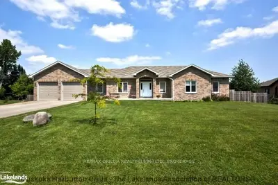 3 Galrich Court, Oro-medonte, On L3v 6h2