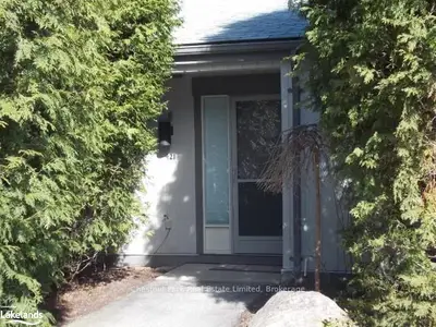14 Dawson Drive 421, Collingwood, On L9y 5b4