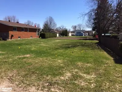 Lt 23 Wellington Street E, Clearview, On L0m 1g0