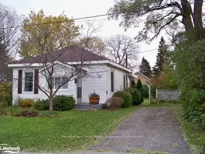 47 St Vincent Street, Collingwood, On L9y 1p1