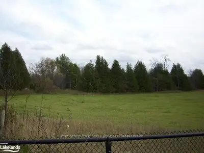 20 Ryther Road, Wasaga Beach, On L9z 2w8