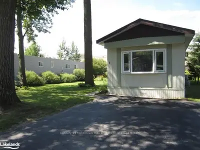 3 Georgian Glen Drive, Wasaga Beach, On L9z 1k6