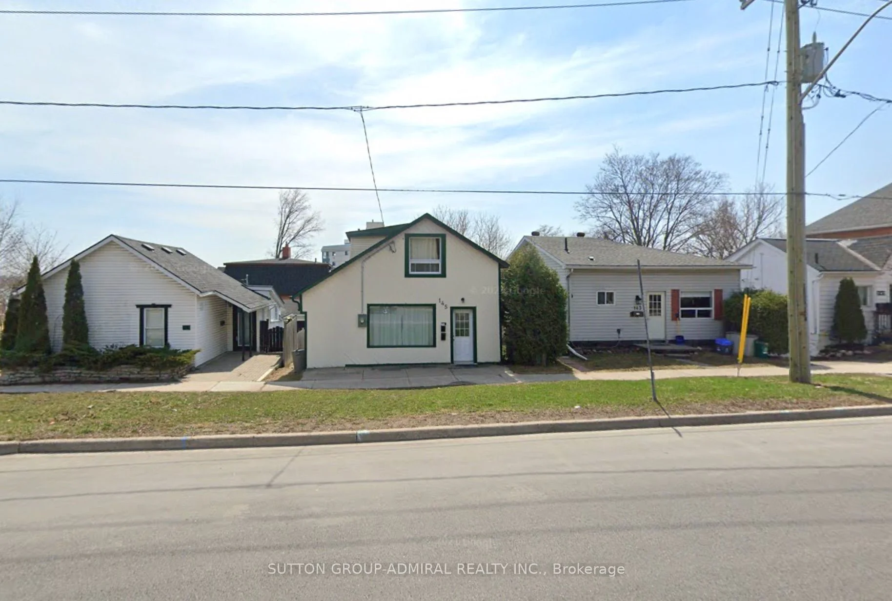 145 Collier Street Lower, Barrie, On L4m 1h5