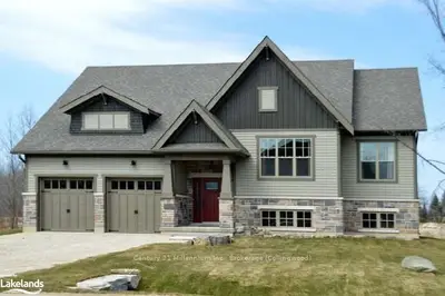 109 Stanley Street, Collingwood, On L9y 3y9