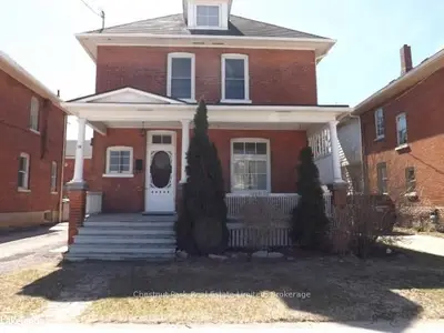 78 Hume Street, Collingwood, On L9y 1v4
