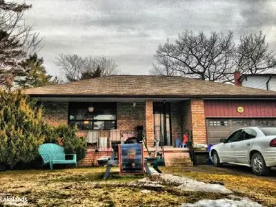 743 Mosley Street, Wasaga Beach, On L9z 1z5