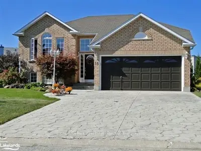 16 Nettleton Court, Collingwood, On L9y 5b9