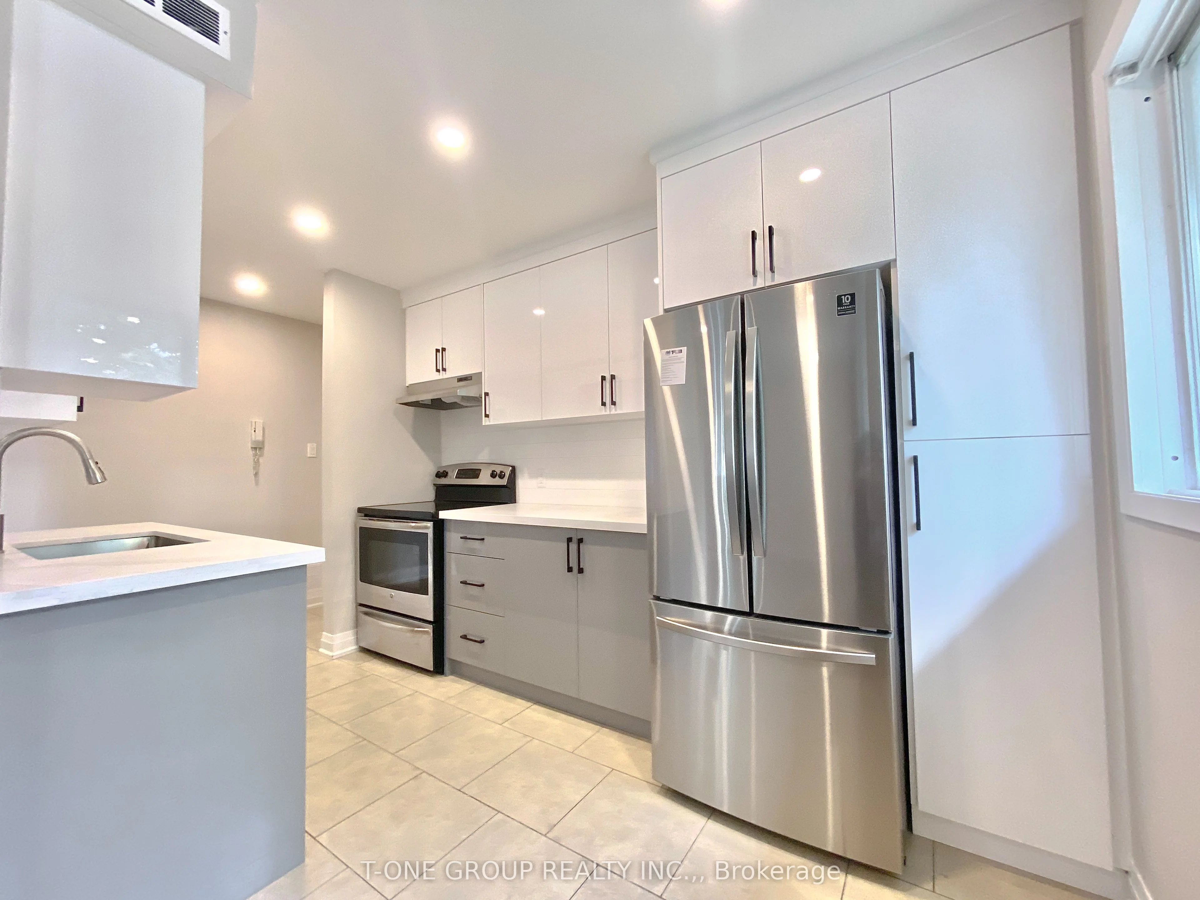 16 Wellington Street W 6, Barrie, On L4n 1j8
