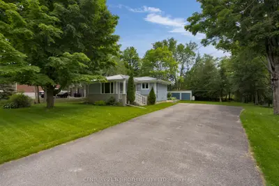 Detached in Oro-Medonte