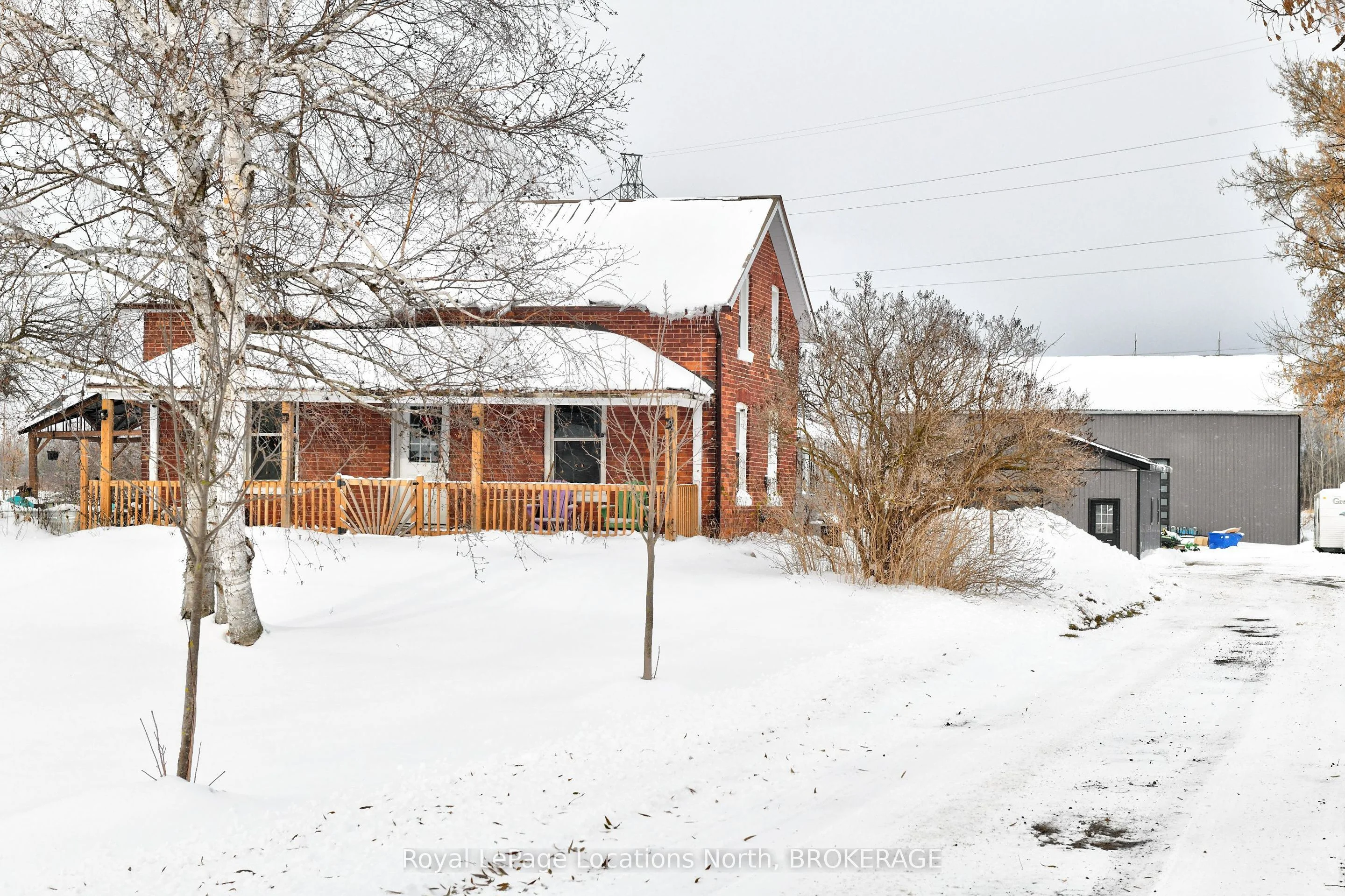 Detached in Clearview