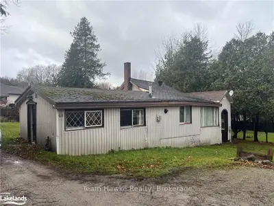 Detached in Tay