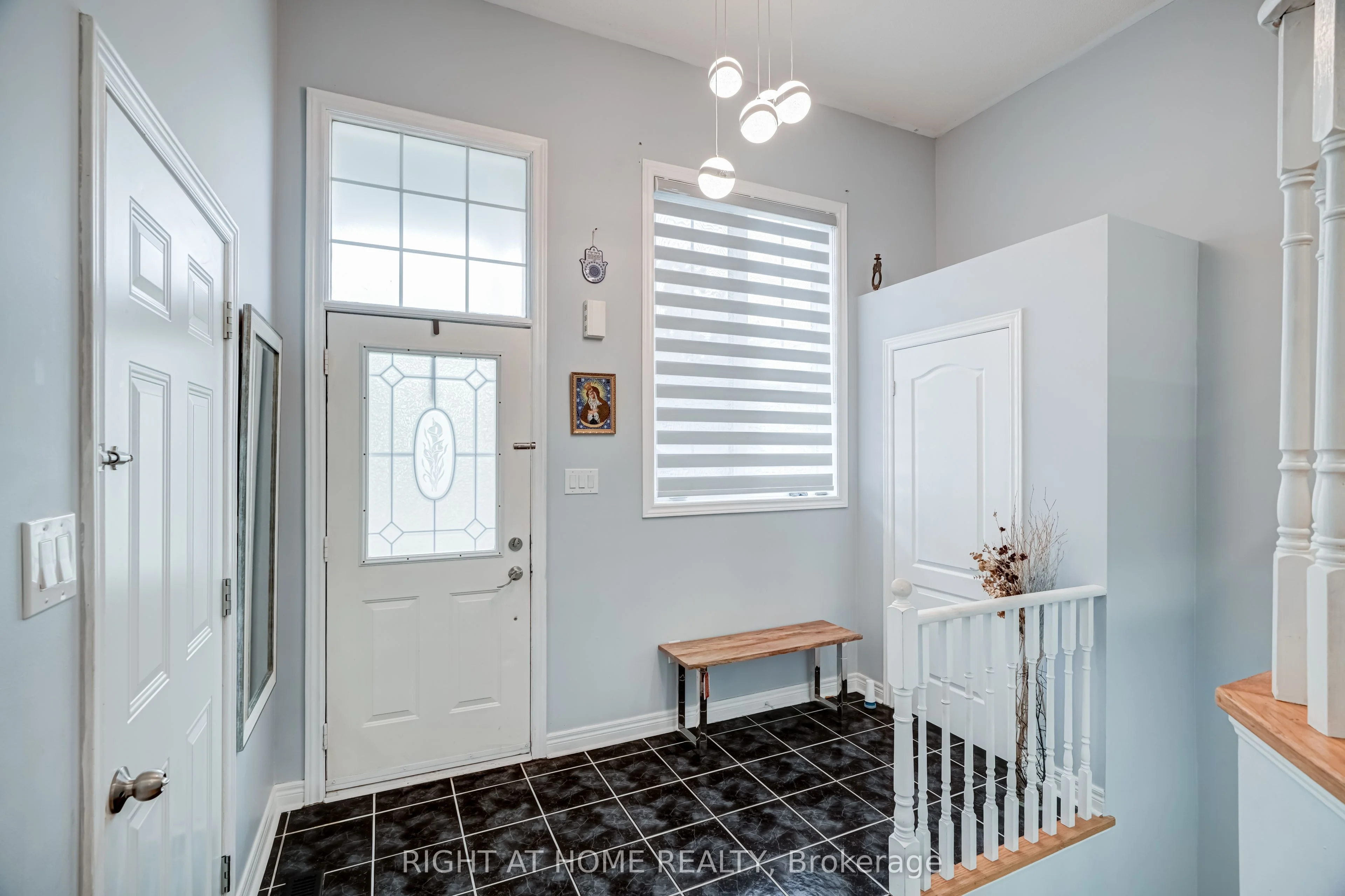 Semi-Detached in Barrie