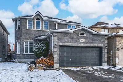 Detached in Barrie