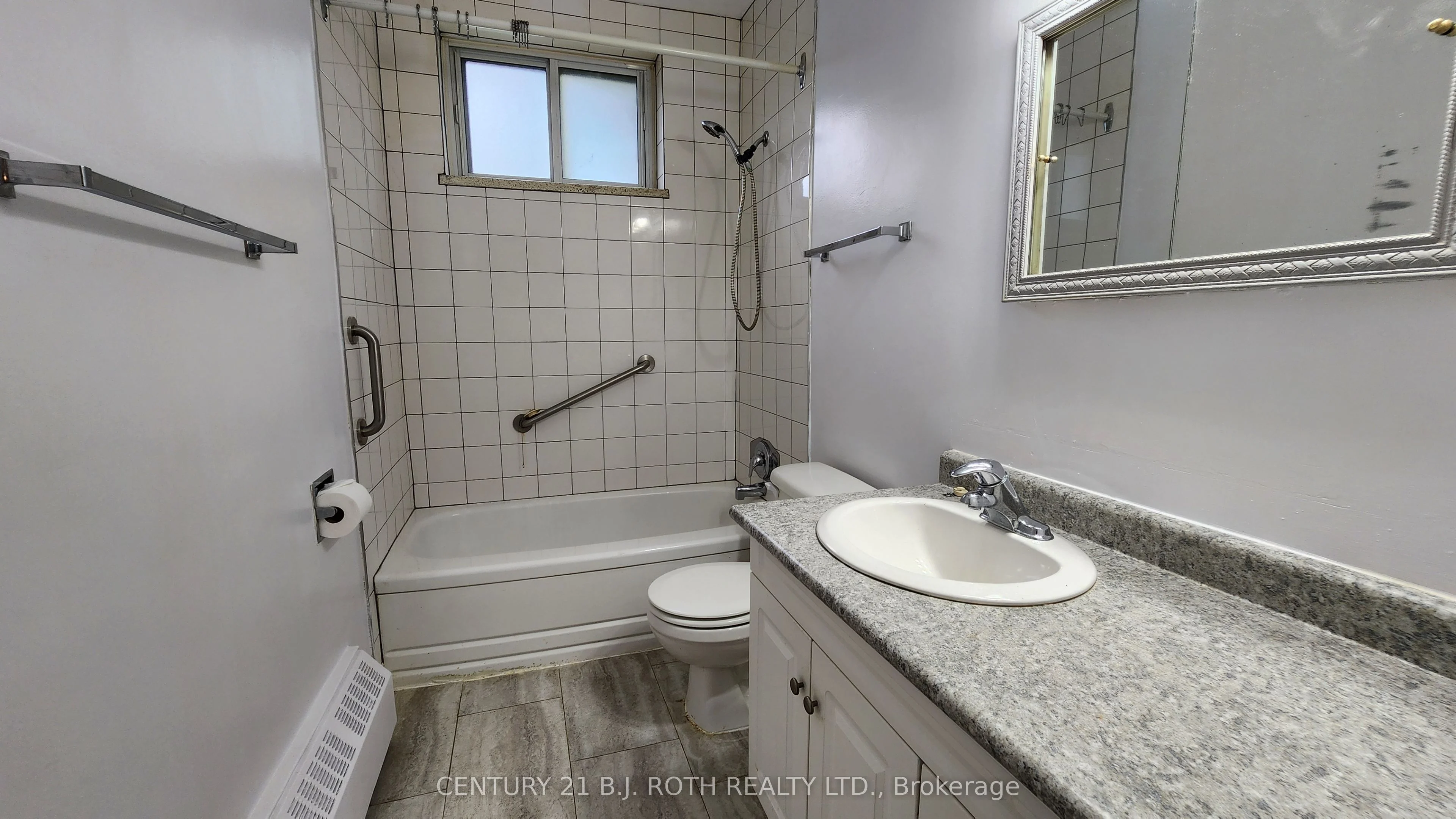 37 Peel Street 403, Barrie, ON L4M 3L1