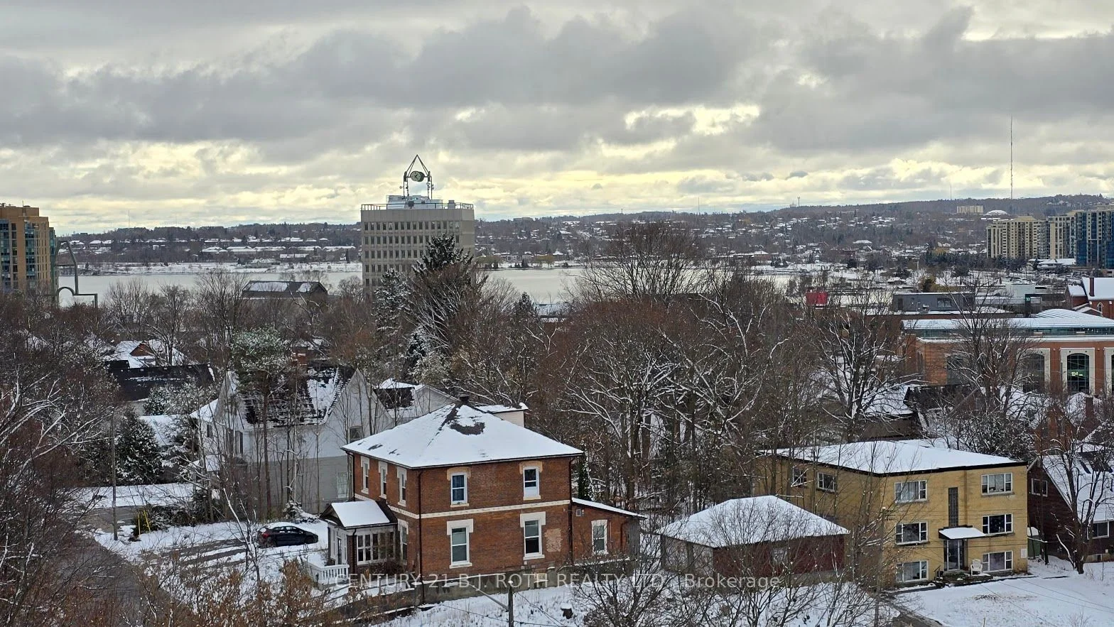 37 Peel Street 806, Barrie, On L4m 3l1