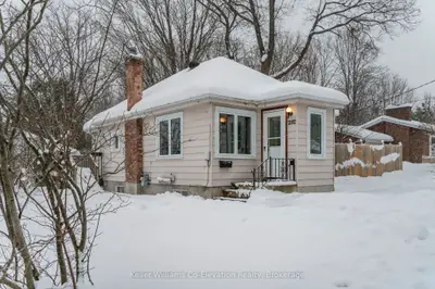 Detached in Midland