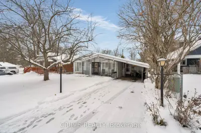 Detached in Orillia