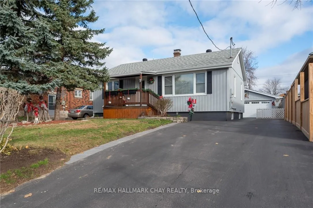 7 Seaforth Street, Barrie, On L4n 3h7