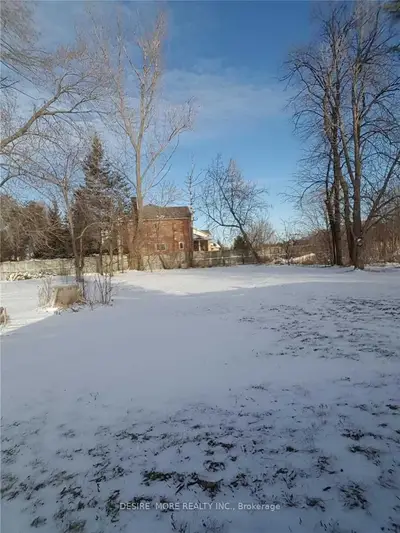 Detached in Barrie